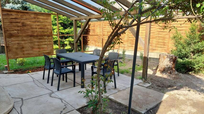 Ujszeged Apartman Exteriör bild