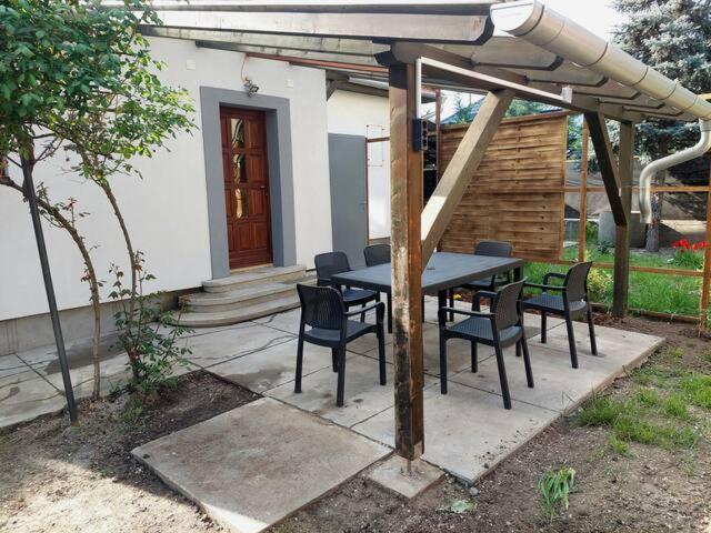Ujszeged Apartman Exteriör bild