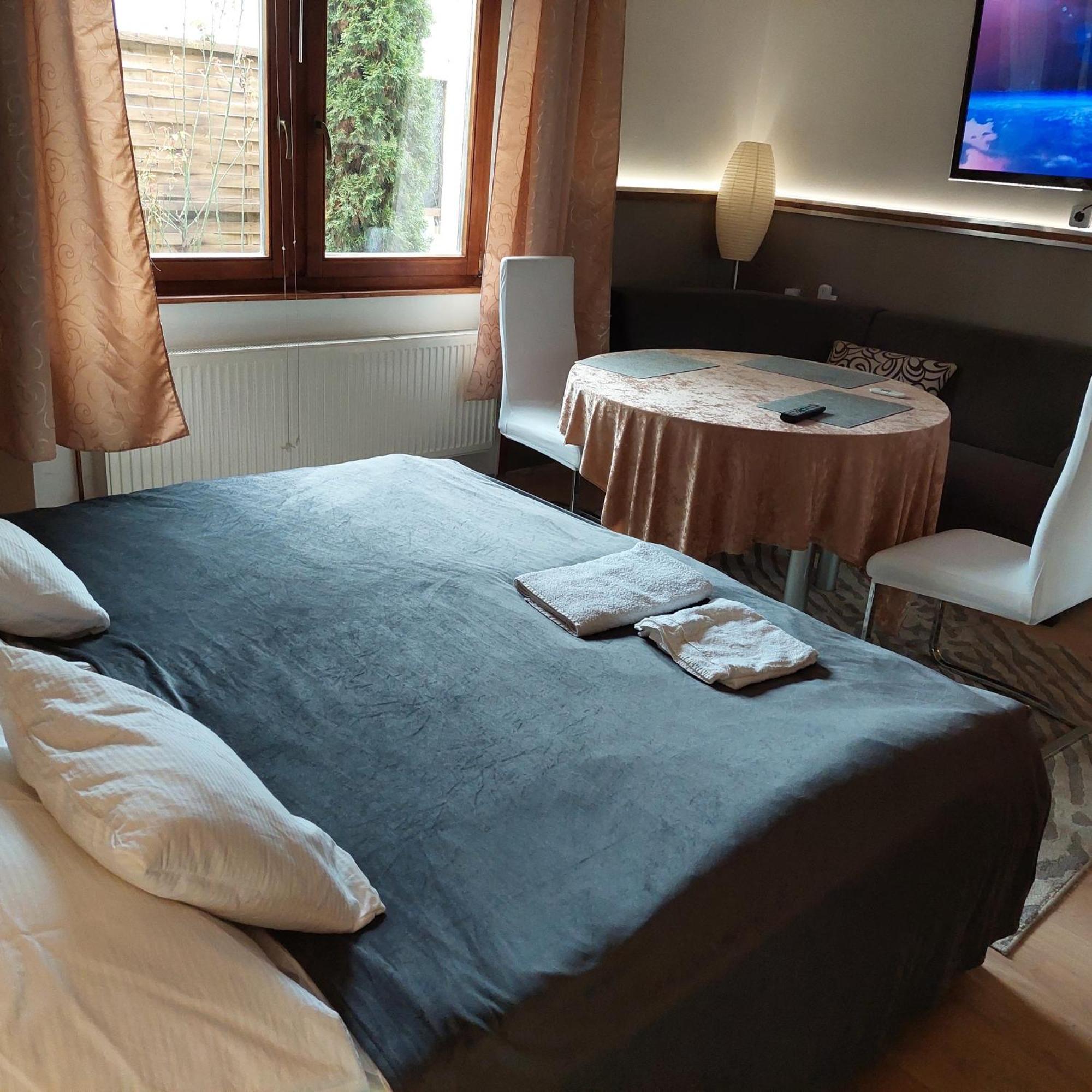 Ujszeged Apartman Exteriör bild