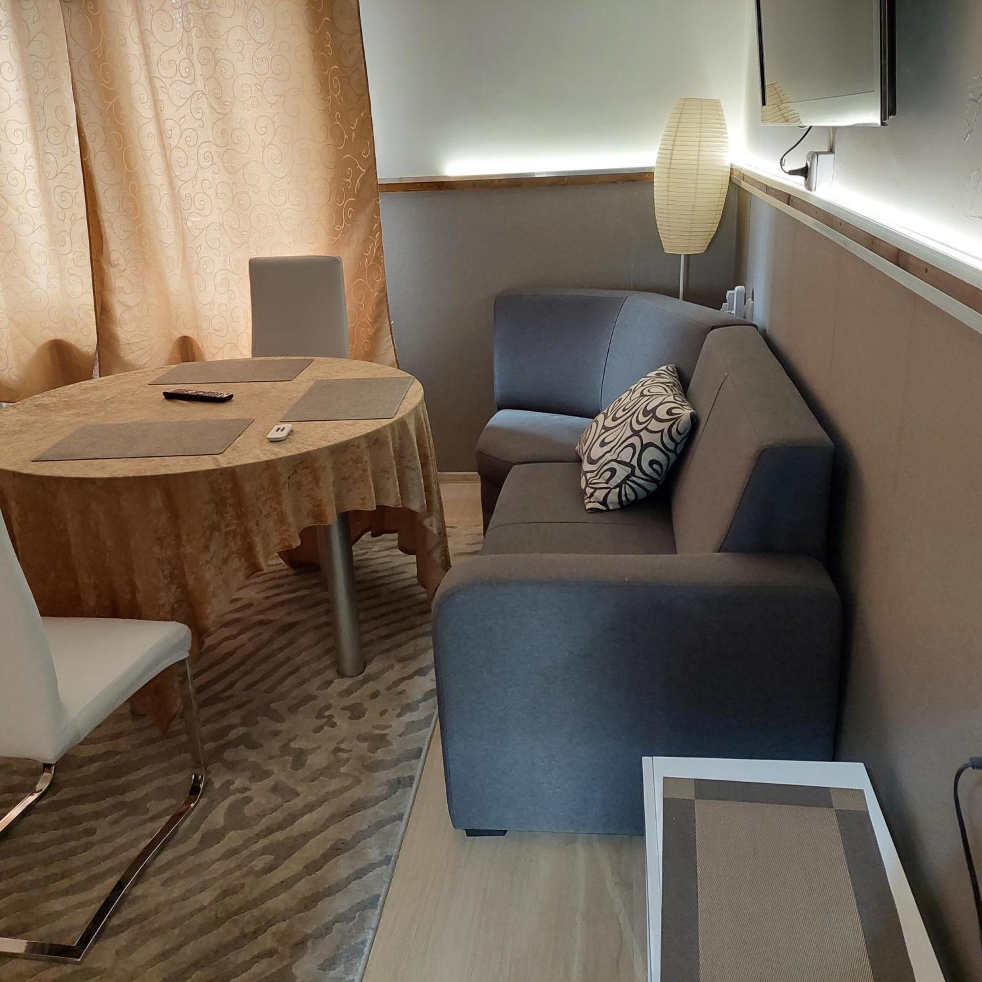 Ujszeged Apartman Exteriör bild