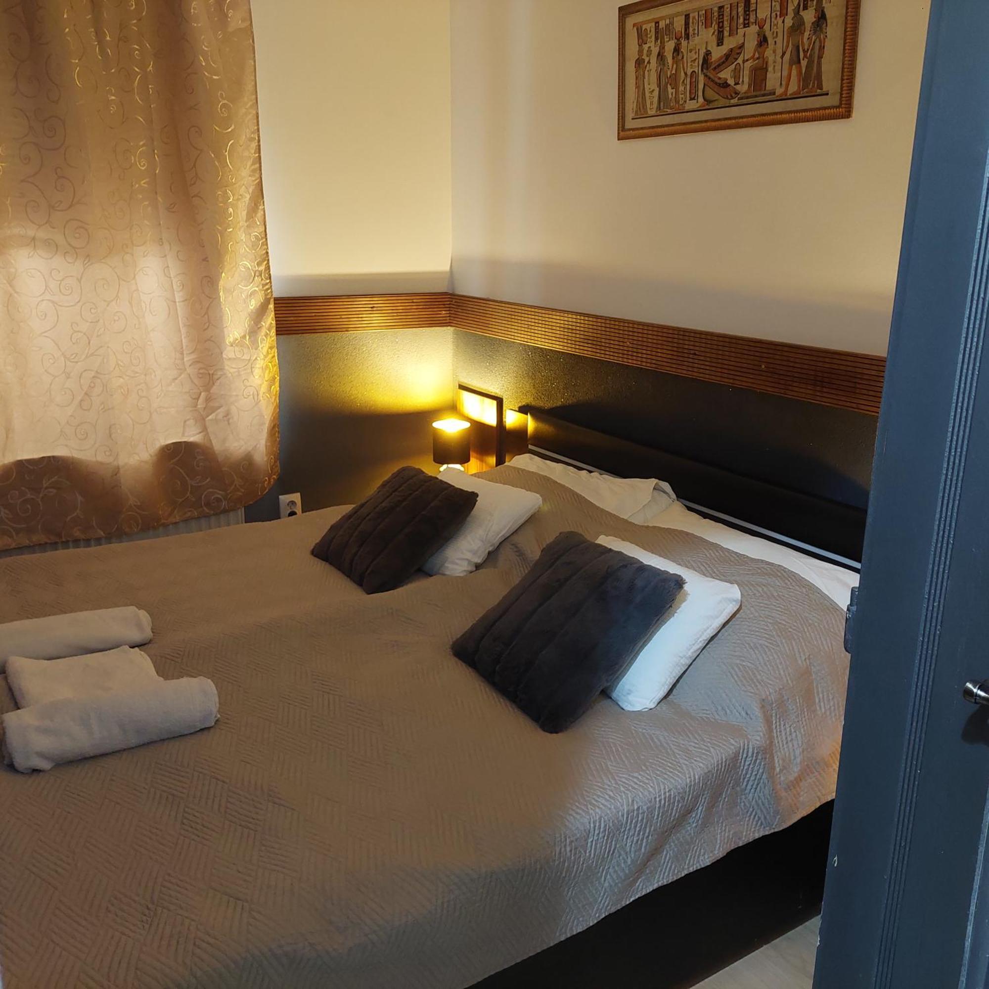 Ujszeged Apartman Exteriör bild