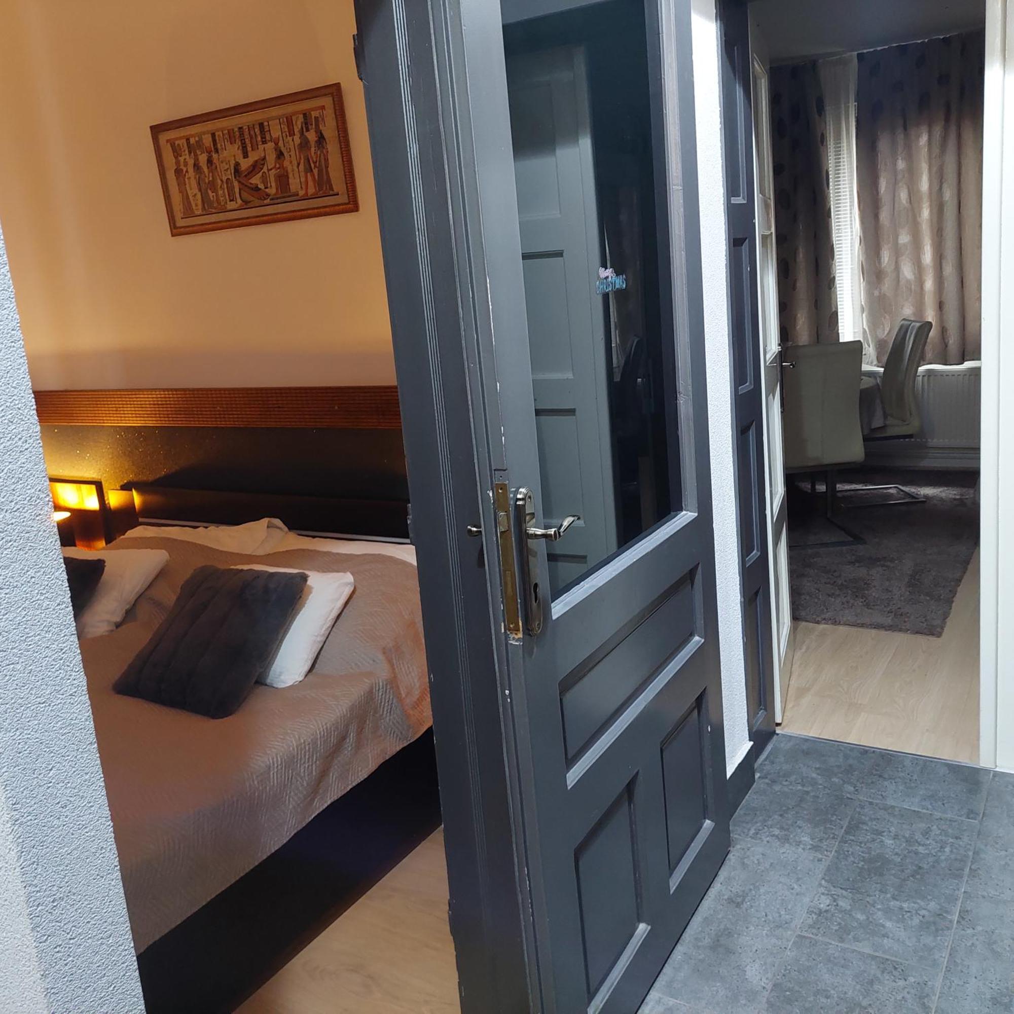 Ujszeged Apartman Exteriör bild